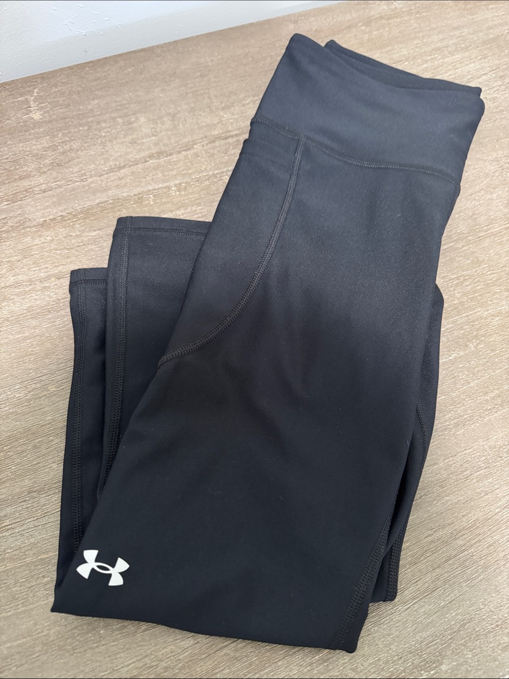 Under Armour Black Capri Leggings with Side Pocket | Great Condition - Picture 4 of 5